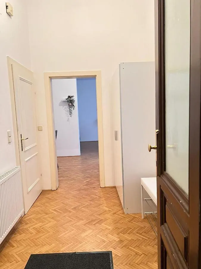 Appartamento Alpa 2 Zimmer Wohnung In Wien Rochusmarkt